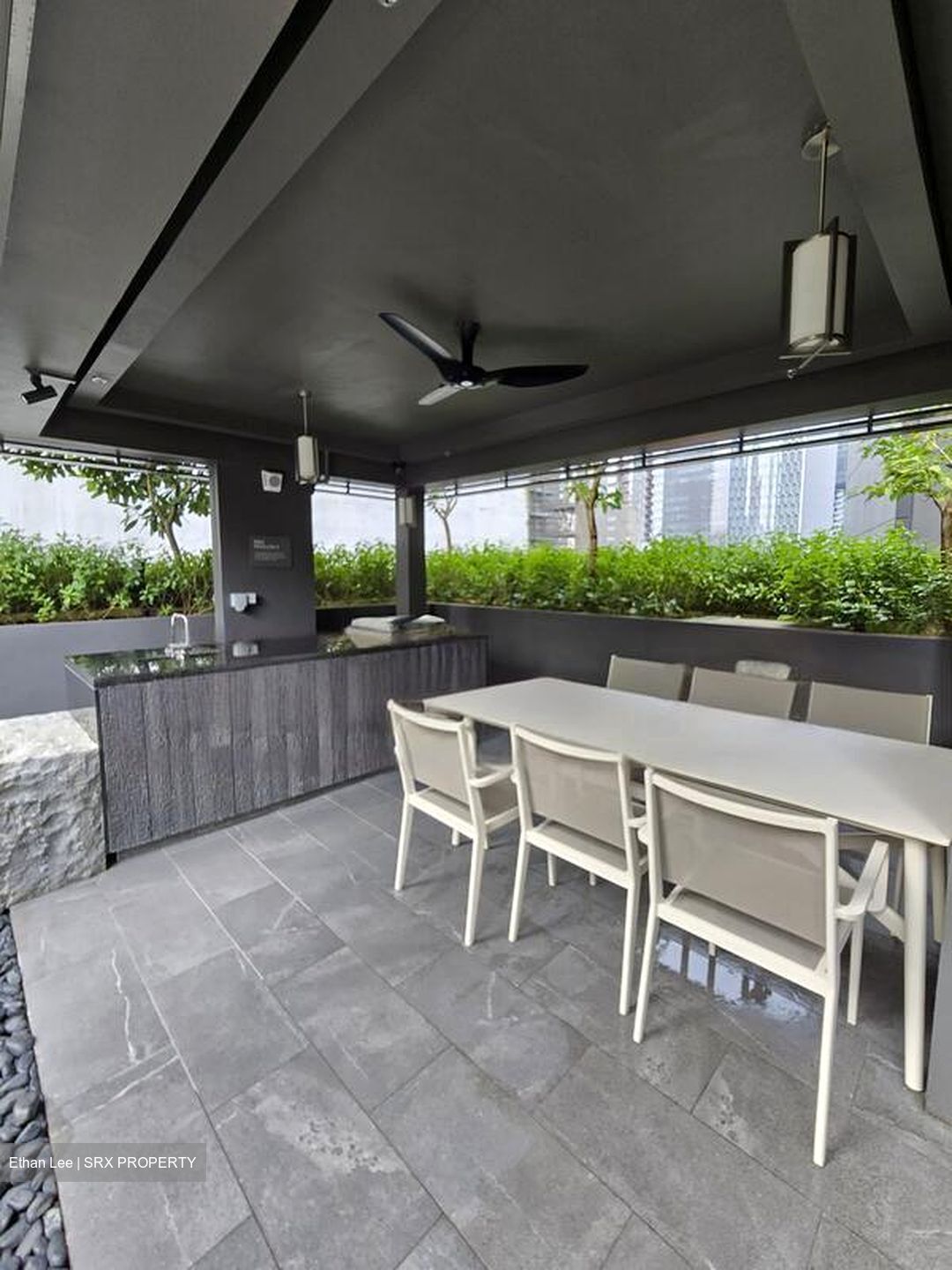 Beach Road (D7), Condominium #575702321